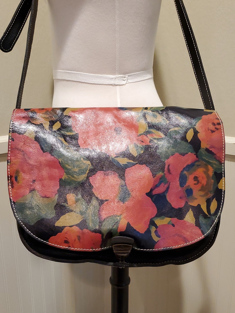 Patricia Nash Rose Floral Saddlebag Crossbodyh
